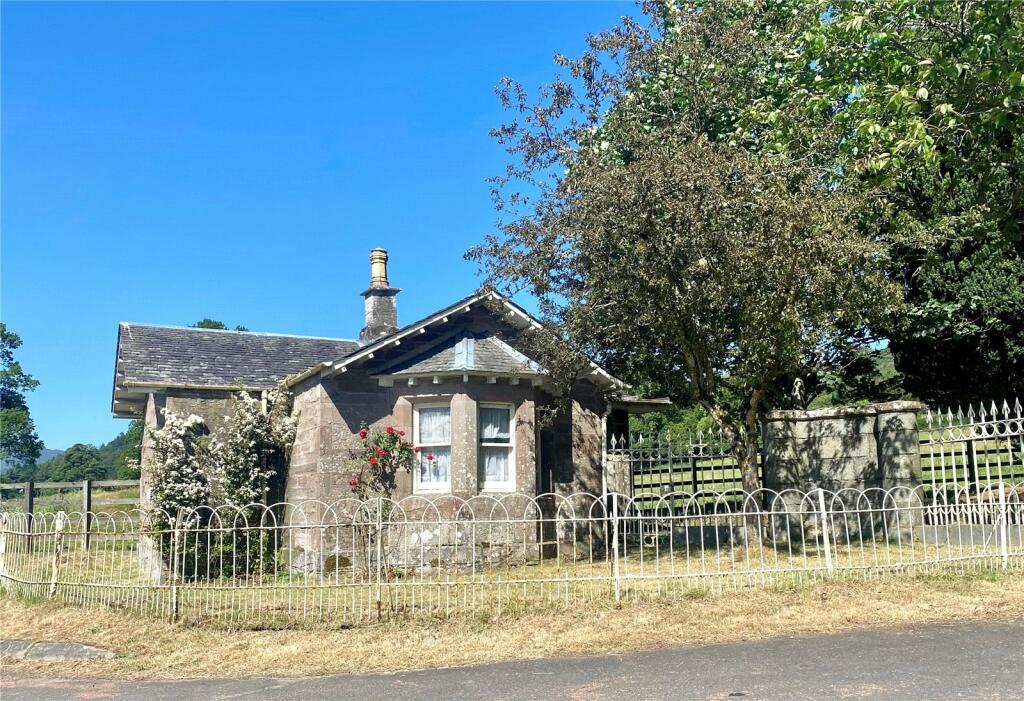 Lawers House - East Gate Lodge